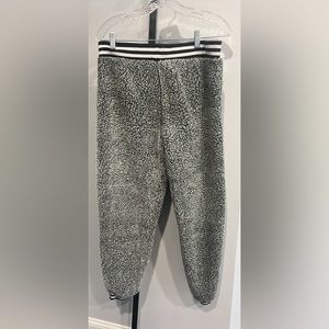 P.J. Salvage Pile Fleece Jogger Pants Size Large
